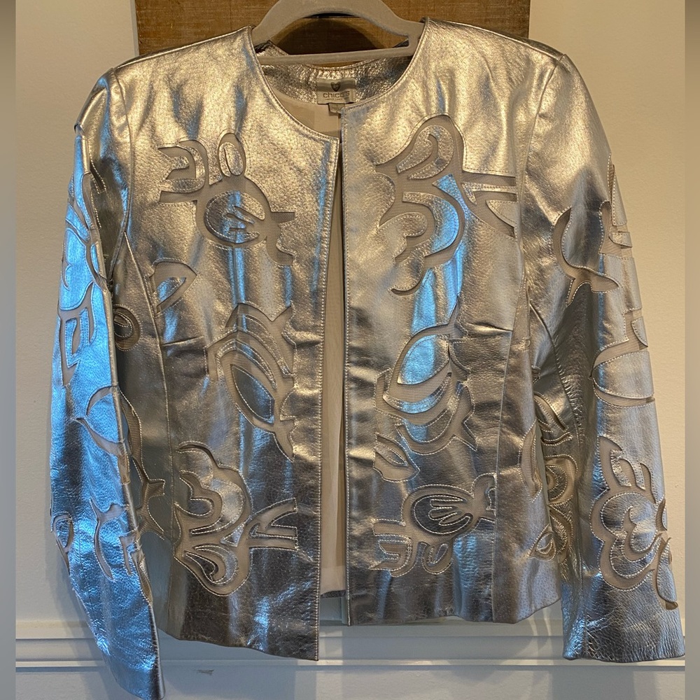 CHICO’S 25th  Anniversary Odile Silver 🩶 Metallic Leather Jacket  😎 Sz S